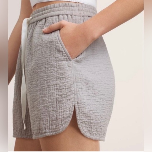 Aritzia Wilfred Cotton Shorts - Picture 3 of 7